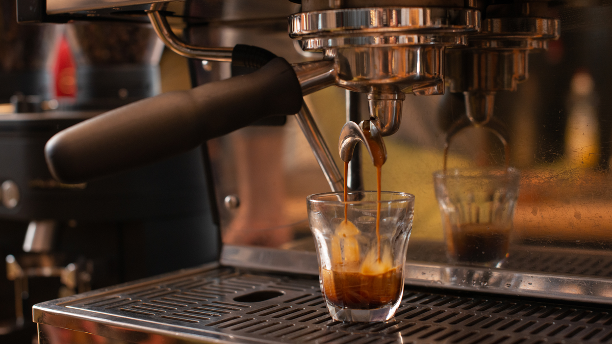 Cómo hacer un espresso perfecto: receta paso a paso